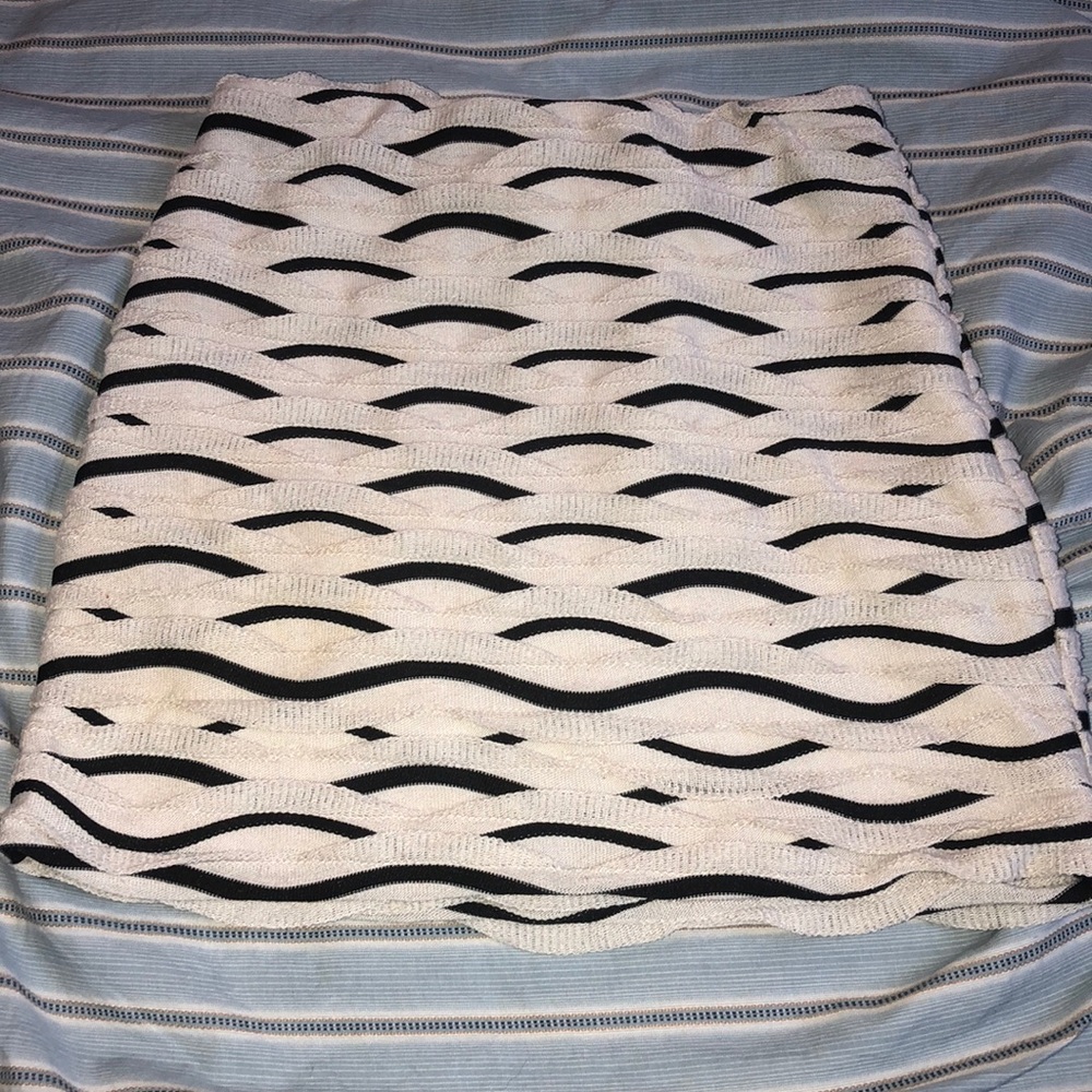 wet seal mini skirt size s